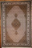 Traditional Indian Tabriz Mahi Rug