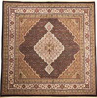 Traditional Indo Tabriz Mahi Rug