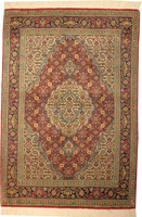 Traditional Persian Tabriz Mahi Rug